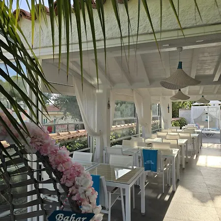 Bahar Butik * Çeşme